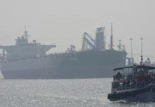 Ships in the Strait of Hormuz