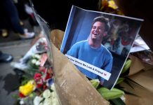 Справа Меттью Перрі