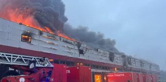 Пожежа на складах «Нової пошти» у Луцьку після ракетного удару РФ