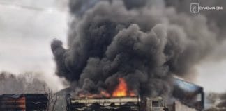 Пошкоджена електропідстанція після атаки дрона в Україні