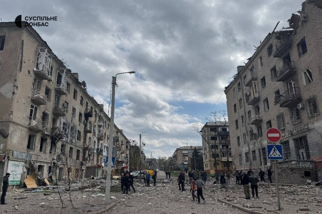 photo_2026-04-11_13-59-48 Damaged houses after airstrike in Kramatorsk