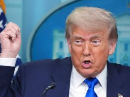 Трамп під час виступу