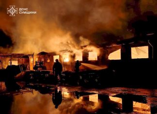 Пожежа після атаки дрона на Сумщині