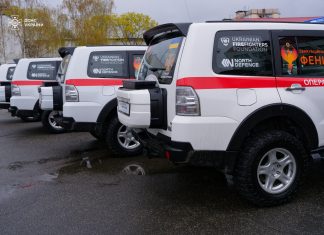 ДСНС отримала 4 броньовані авто для евакуації Передача броньованих авто ДСНС України