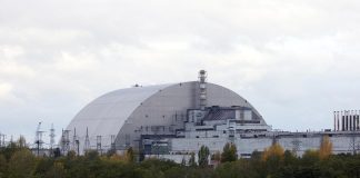 There is a risk of a sarcophagus collapse at the Chernobyl nuclear power plant Damaged arch structure of the New Safe Confinement over the fourth power unit of the Chernobyl nuclear power plant after a shakedown