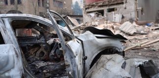 Руїни після атаки у Дніпрі