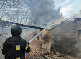 Пожежа після обстрілу на Житомирщині
