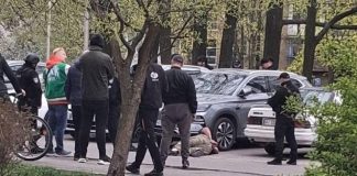 Поліція на місці стрілянини у Бучі