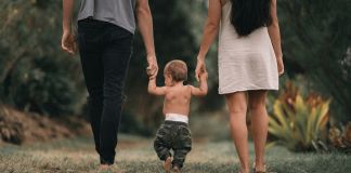 Батько з дитиною