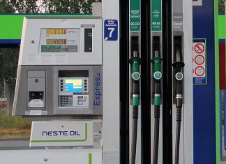 ЄС готує податок на надприбутки енергетики АЗС в Європі