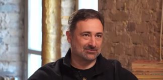 Ігор Смілянський пояснює навчання дітей