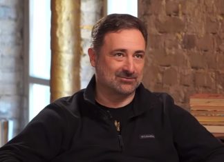 Ігор Смілянський пояснює навчання дітей