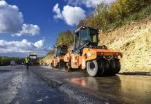 Ремонт доріг в Україні під загрозою зупинки Ремонт доріг в Україні під загрозою