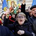 Румунію сколихнув масштабний корупційний скандал