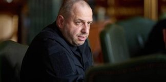 Секретар РНБО Рустем Умєров під час засідання щодо Drone Deal