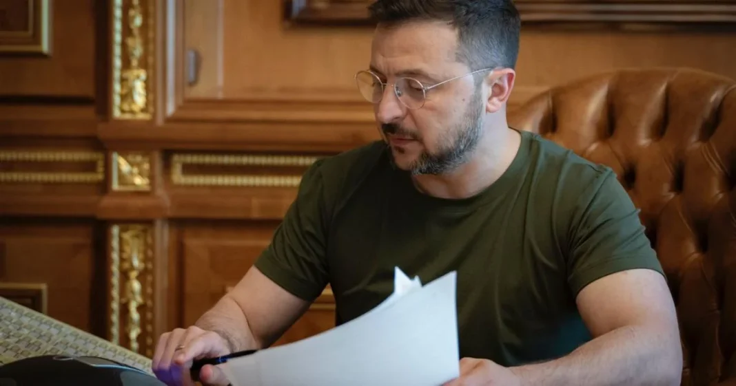 Зеленський розширив Ставку Головнокомандувача