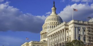 Сенат США підтримав обмеження воєнних повноважень Трампа Сенат США голосує за обмеження повноважень