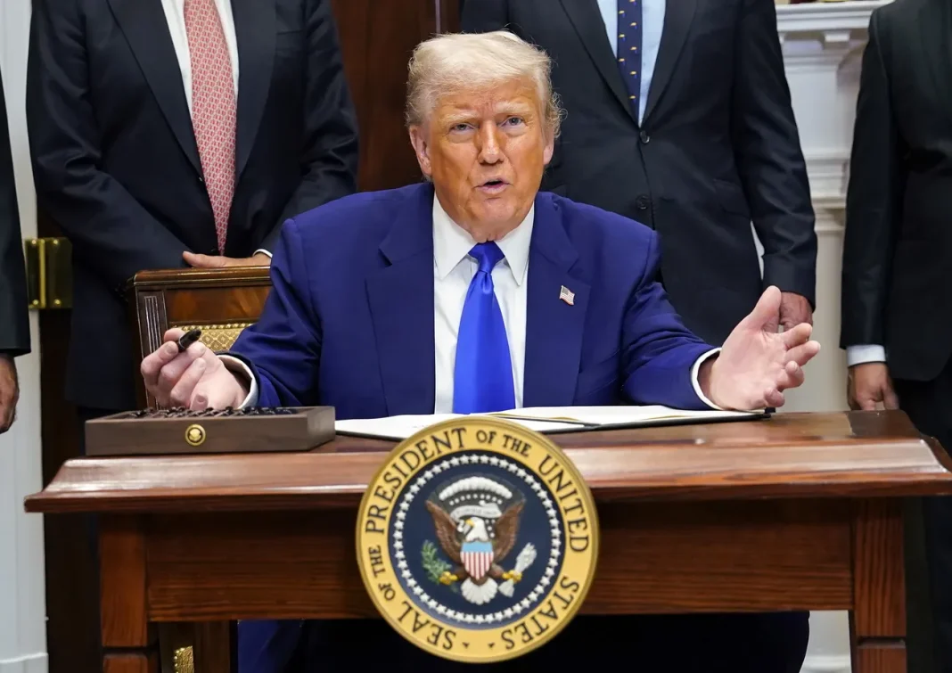659958215_highres Президент Трамп під час зустрічі з журналістами в Білому домі