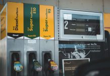 Автозаправна станція з новим маркуванням пального E5 та E10 у 2026 році в Україні.