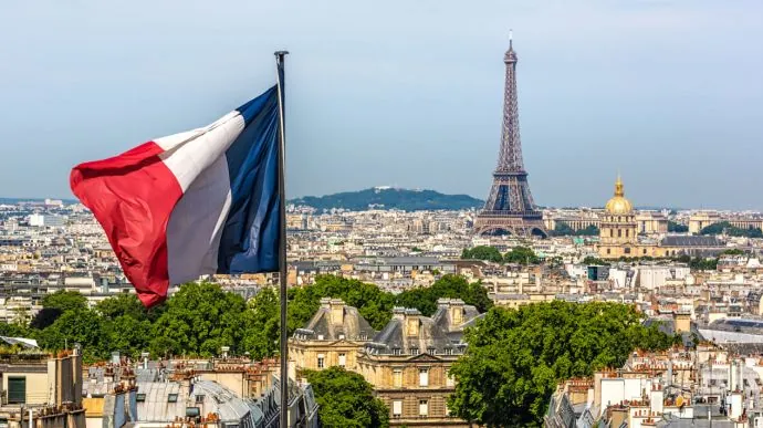 7618dc1-france Франція ускладнила правила перебування для громадян Росії