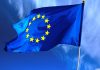 Рада ЄС затвердила санкції за дії Ірану, що блокують Ормузьку протоку Судна в Ормузькій протоці на тлі заходу сонця