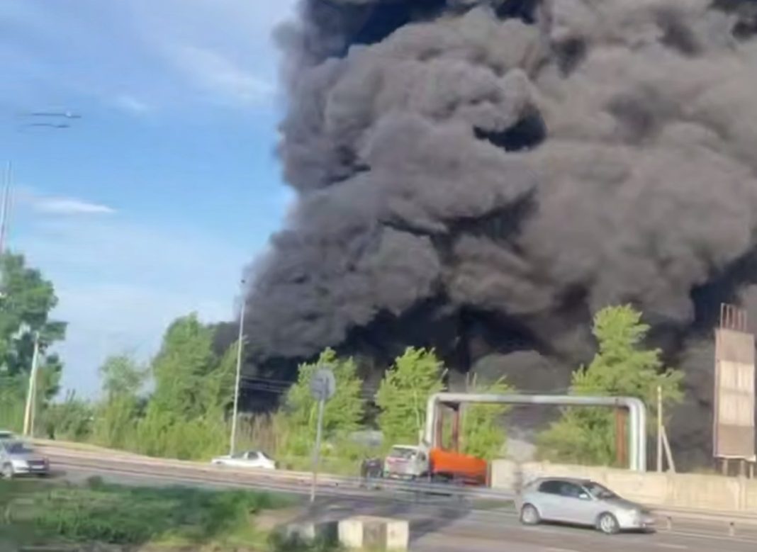 Пожежа на хімзаводі в росії після атаки дронів
