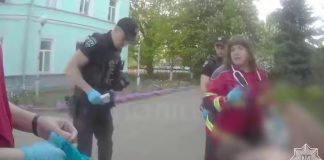 Поліція затримує нападника з ножем у Житомирі