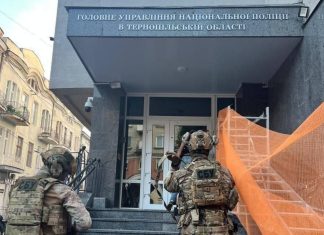 У справі «порноофісів» арештували топпосадовців поліції Обшуки в поліції у справі прикриття «порноофісів»