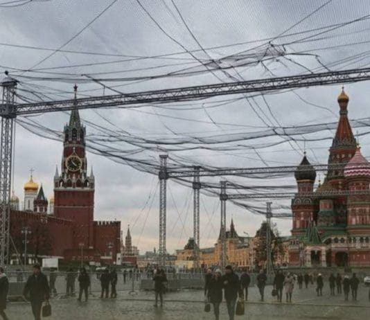 Антидронова сітка на Красній площі