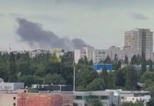 Дрони та ракети атакували військові об’єкти в РФ і Криму Вогонь і дим над промисловими та військовими об’єктами після ударів дронів і ракет Storm Shadow.