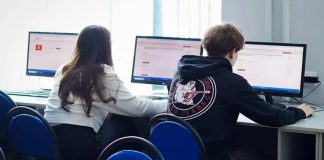 Як зміниться НМТ у 2026 році: менше предметів і нові правила Учні складають національний мультипредметний тест в умовах шкільного класу.