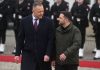 Президент Польщі ініціює позбавлення Зеленського ордена Білого Орла Президент Польщі Кароль Навроцький та президент України Володимир Зеленський