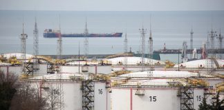 Кораблі в Ормузькій протоці на фоні нафтової кризи та конфлікту в Ірані