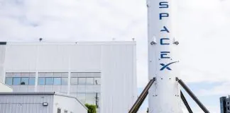 Google та SpaceX обговорюють космічні дата-центри