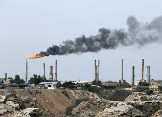 Iran halts oil exports from Khark Island