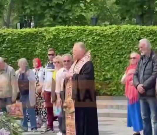 Суперечка біля меморіалу Вічної слави