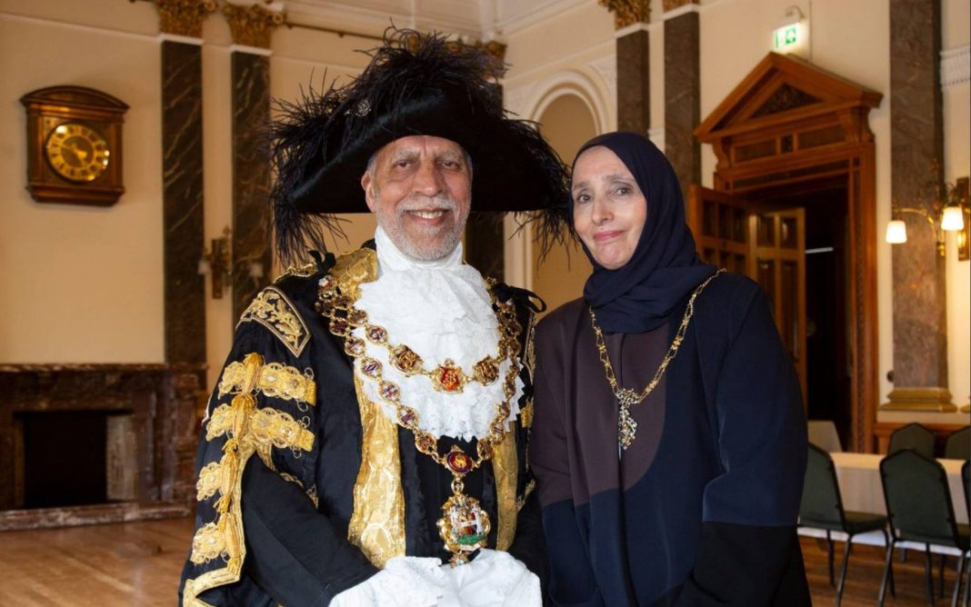 Screenshot_7 Zakir Choudhry as Mayor of Birmingham