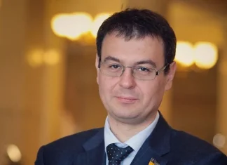 Гетманцев провів травневу відпустку у Франції всупереч воєнним обмеженням Данило Гетманцев
