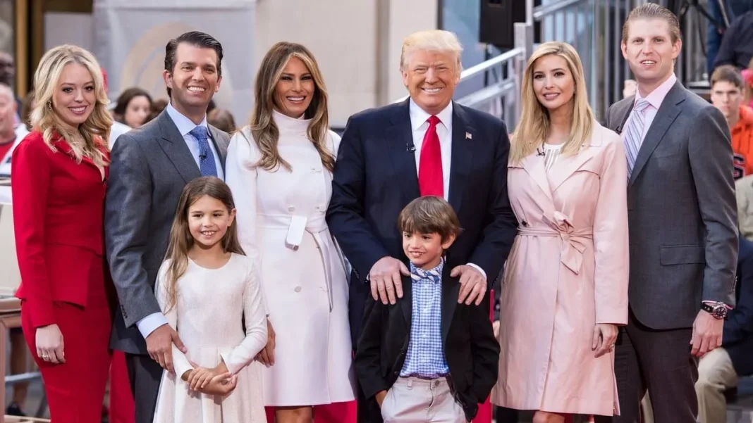 Трамп з родиною
