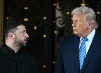 Зеленський попереджає про загрозу через брак систем ППО Президент Володимир Зеленський під час зустрічі з Трампом
