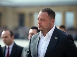Адвокат Єрмака про підозру та плівки Міндіча