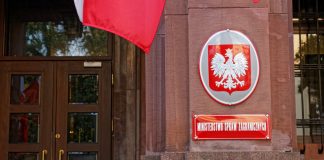 Польща попередила РФ про наслідки ударів по дипмісіях Будівля польського посольства в Києві