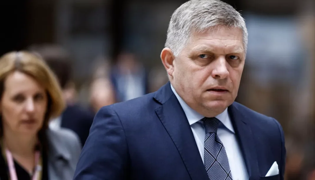 Фіцо відмовився від поїздки на парад у Москву