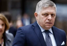 Фіцо відмовився від поїздки на парад у Москву
