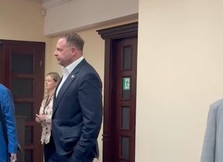 Єрмак після суду коментує ситуацію