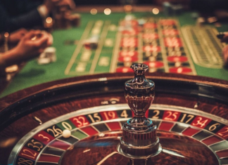 Postman loses pension in online casino