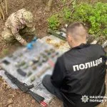 В Україні накрили 20 схронів: вилучено понад 1000 одиниць зброї