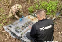 Вилучення зброї під час спецоперації Нацполіції