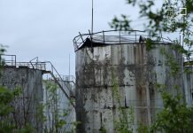 Дрон врізався у резервуар у Латвії