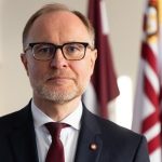 Російський РЕБ і падіння дронів: у Латвії гучна відставка міністра